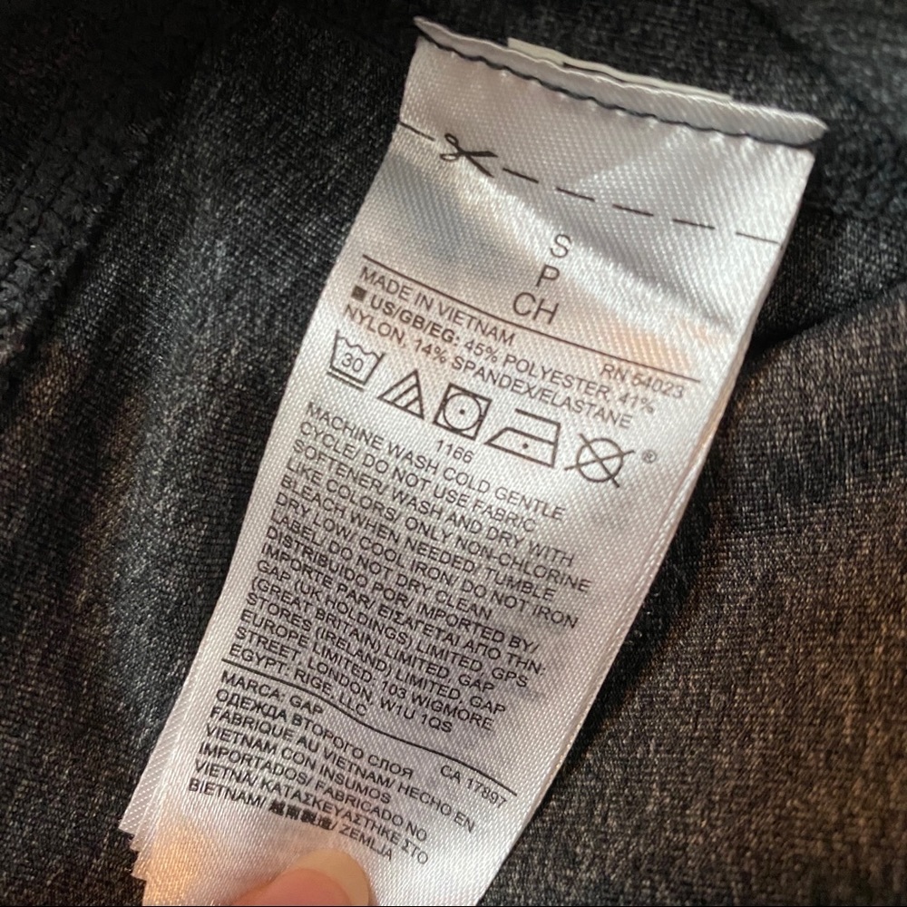 GapFit Grey Leggings - Like New | Size Small - Picture 6 of 6